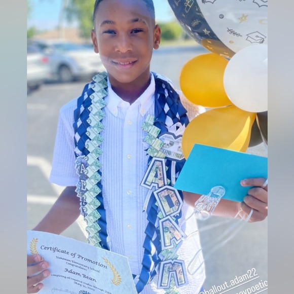 Custom Ribbon Lei - With Faux Money Letter Name & Year - Picture 2 of 4